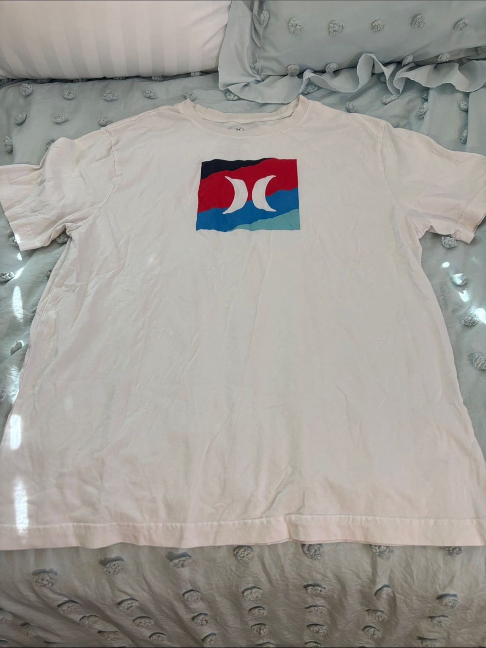 Hurley White Short-Sleeve Graphic Tee with Red and Blue Logo